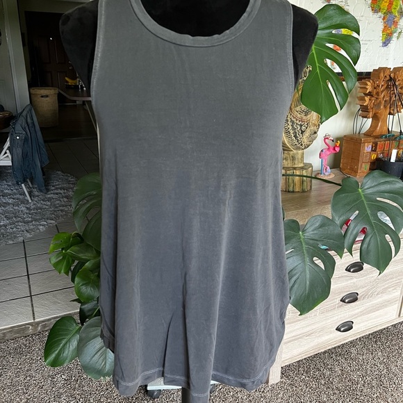 American Eagle Outfitters Charcoal Tank Top - Picture 1 of 6